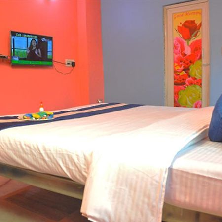 H C N Guest House Calcutta Buitenkant foto
